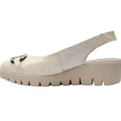 C33331 Shoe - Beige
