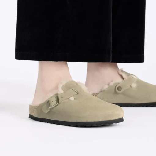 1028299 Clog - Beige