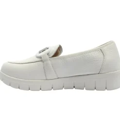 24700 Shoe - Pearl