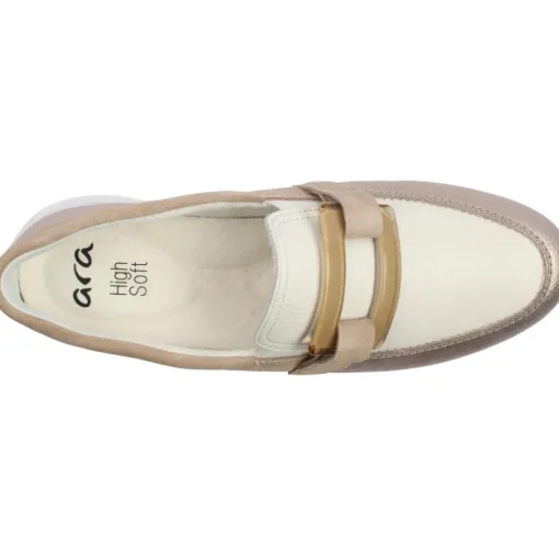 24822 Shoe - Sand
