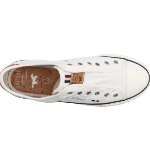 1272402 Shoe - White